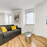 Homey Snow - Proche Gare - Balcon Prive - Wifi Apartment