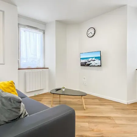 Homey Snow - Proche Gare - Balcon Prive - Wifi Apartment La Roche-sur-Foron